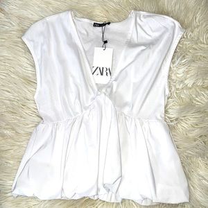 New Zara flounce V neck tee white S